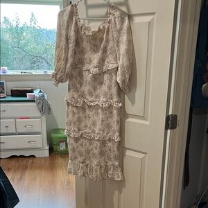 Chloe Midi Dress Bump Friendly